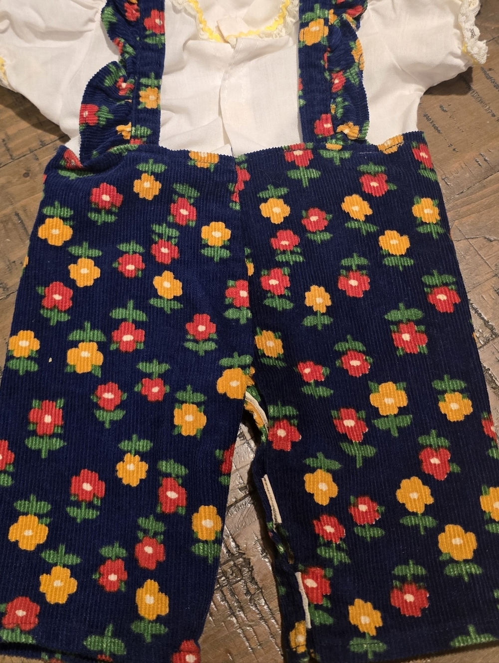 Vintage Cabbage Patch Kids Clothes Corduroy Floral Overalls White Ruffle Shirt - Picture 7 of 11